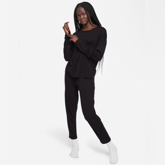 MATE The Label Tencel Sleep Pant Black Straight Leg Lounge Pant
Size S - Picture 2 of 10